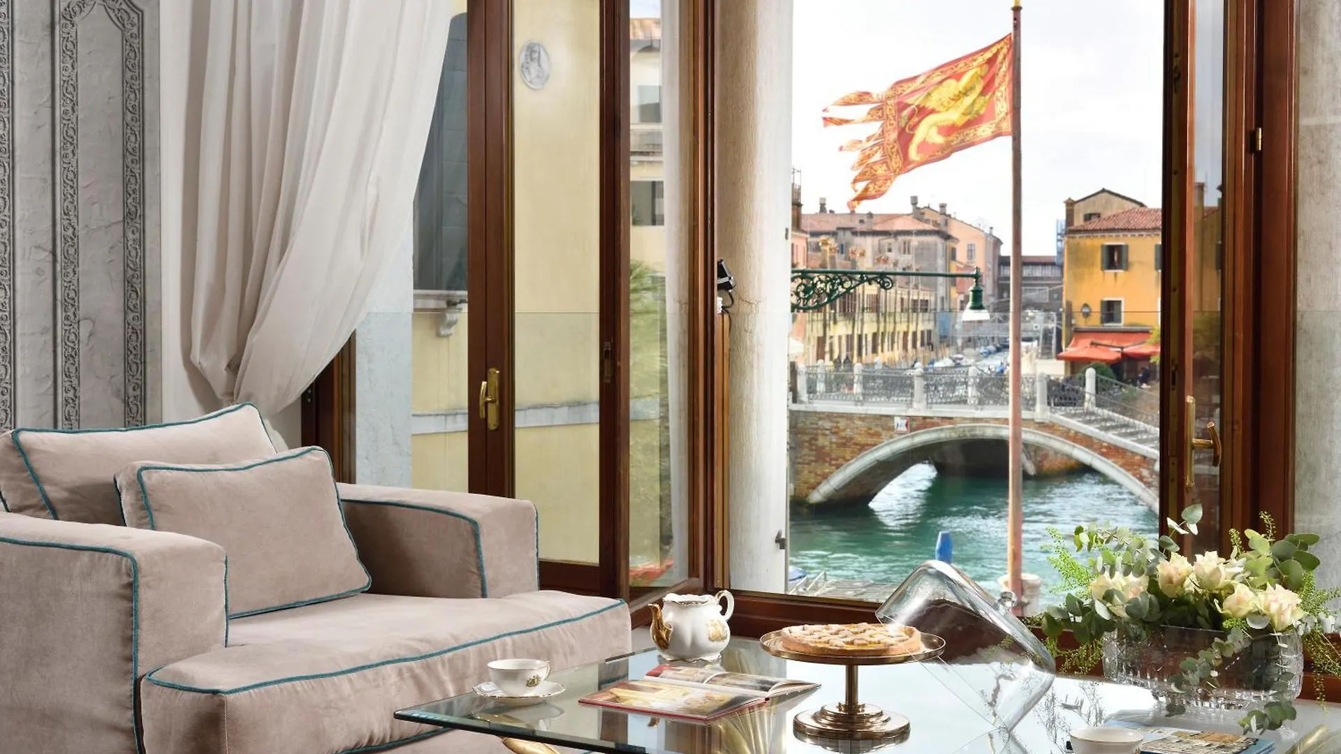 Swan Dolcevita Prestige Stay - Canal View & Exclusive Experience Velence